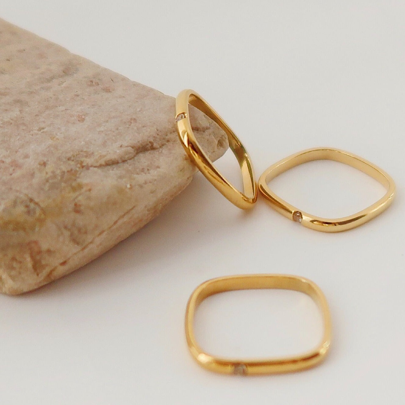 Firkantet tynd ring